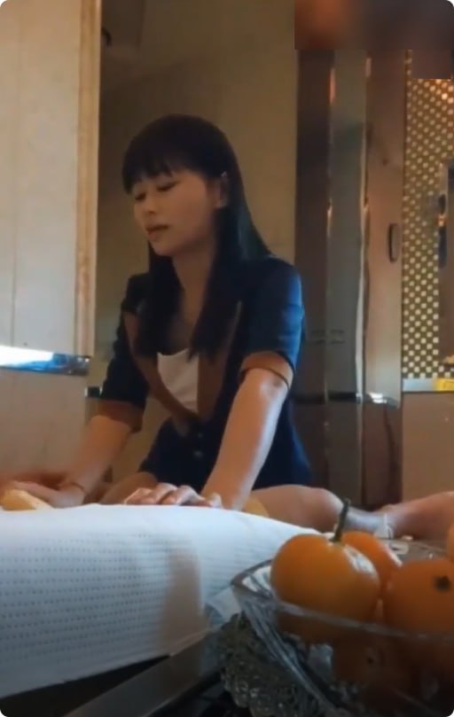 天天爱天天做天天大综合天然桃乳工口比